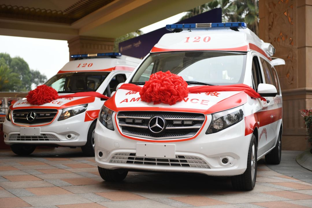 香港福州社团联合会、名城集团捐赠救护车助力一线疫情防控