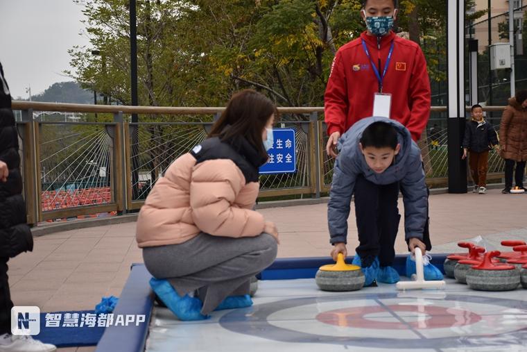 喜迎冬奥会，福州举办了场“冰雪嘉年华”